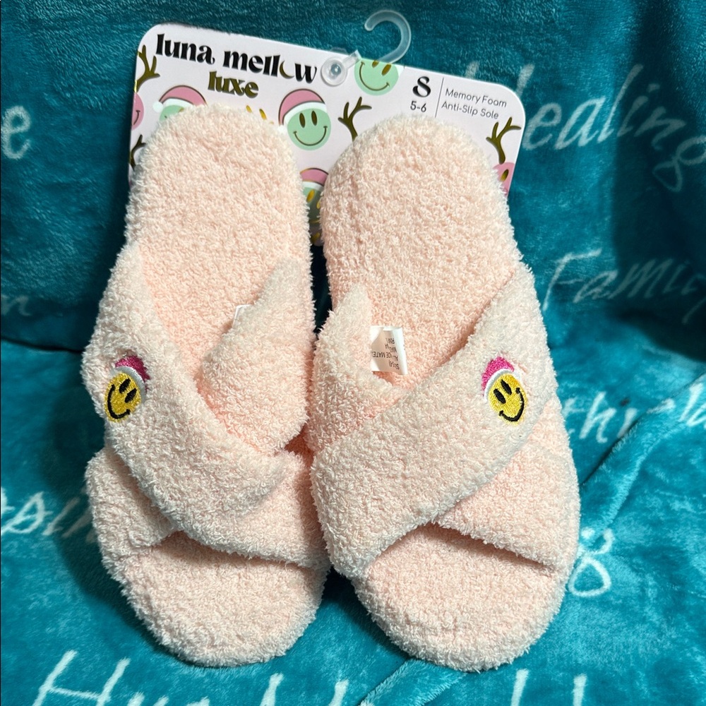 Women's Pink Slippers